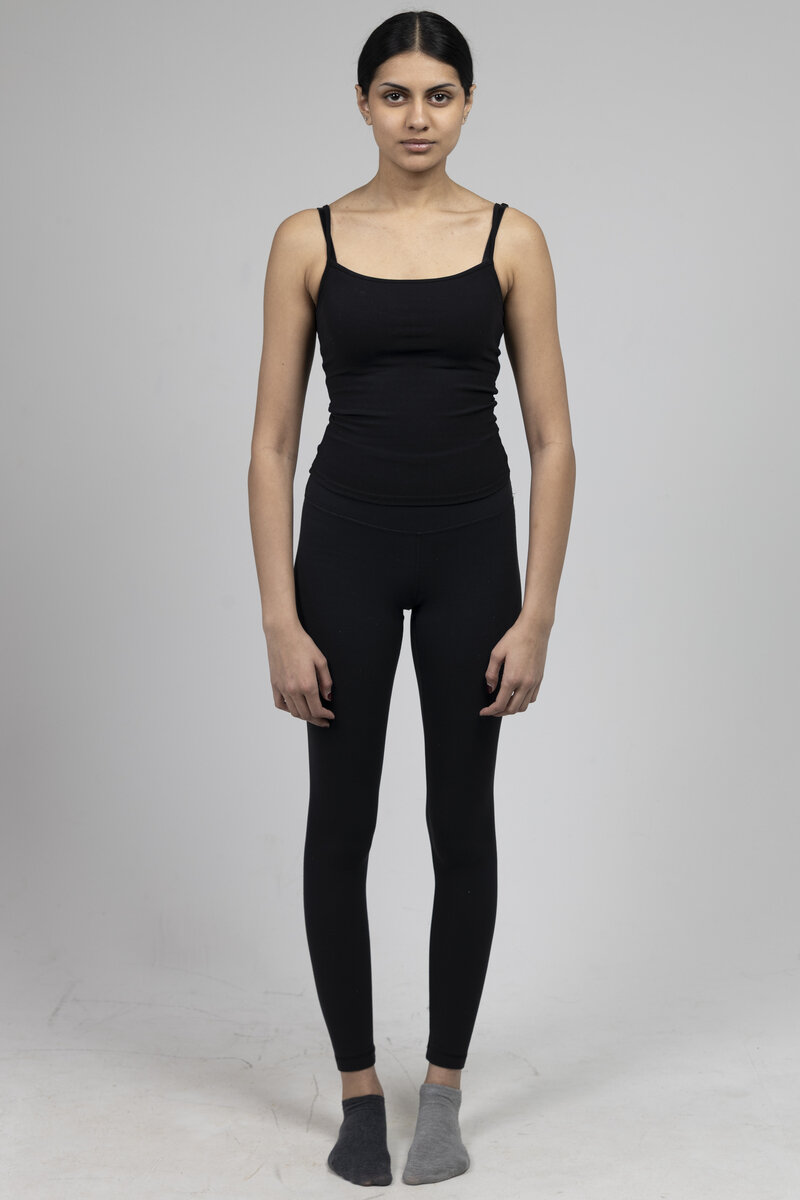 Example of a full-body shot - female model